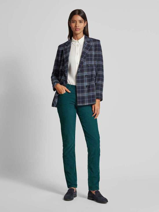 изумрудный