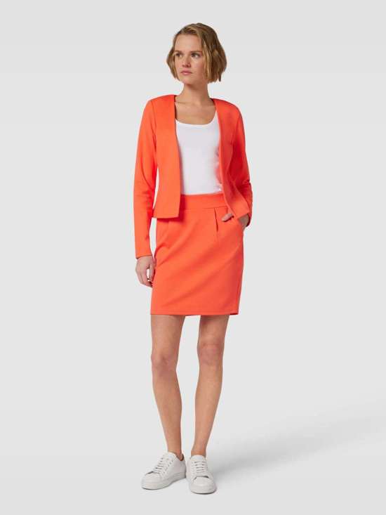 коралловый