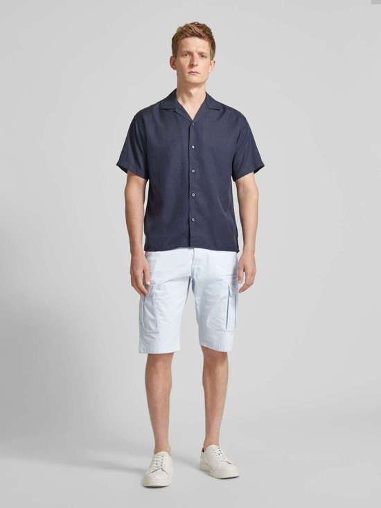 светло-синий