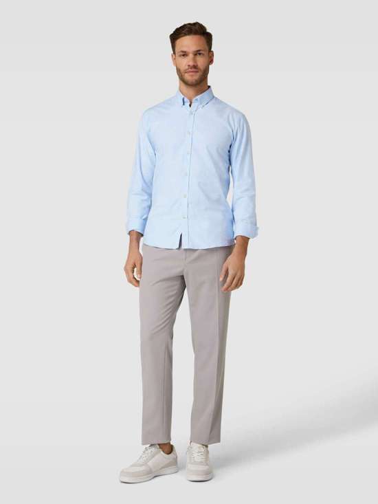 светло-синий