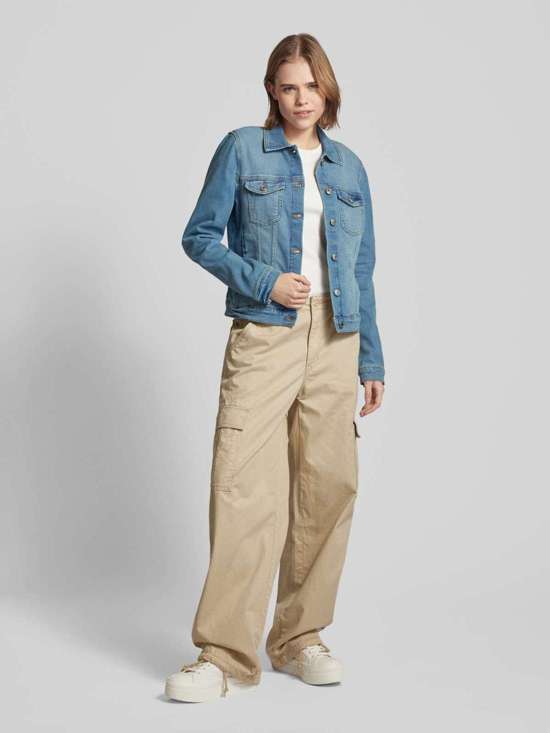 светло-синий