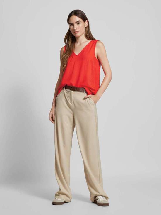 коралловый