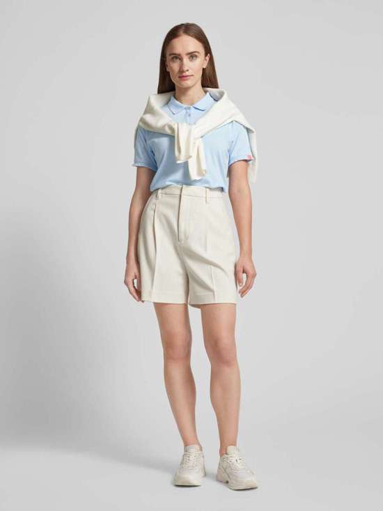 светло-синий