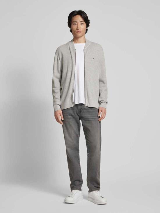 светло-серый