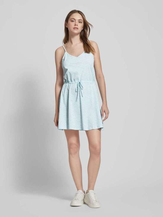 светло-синий