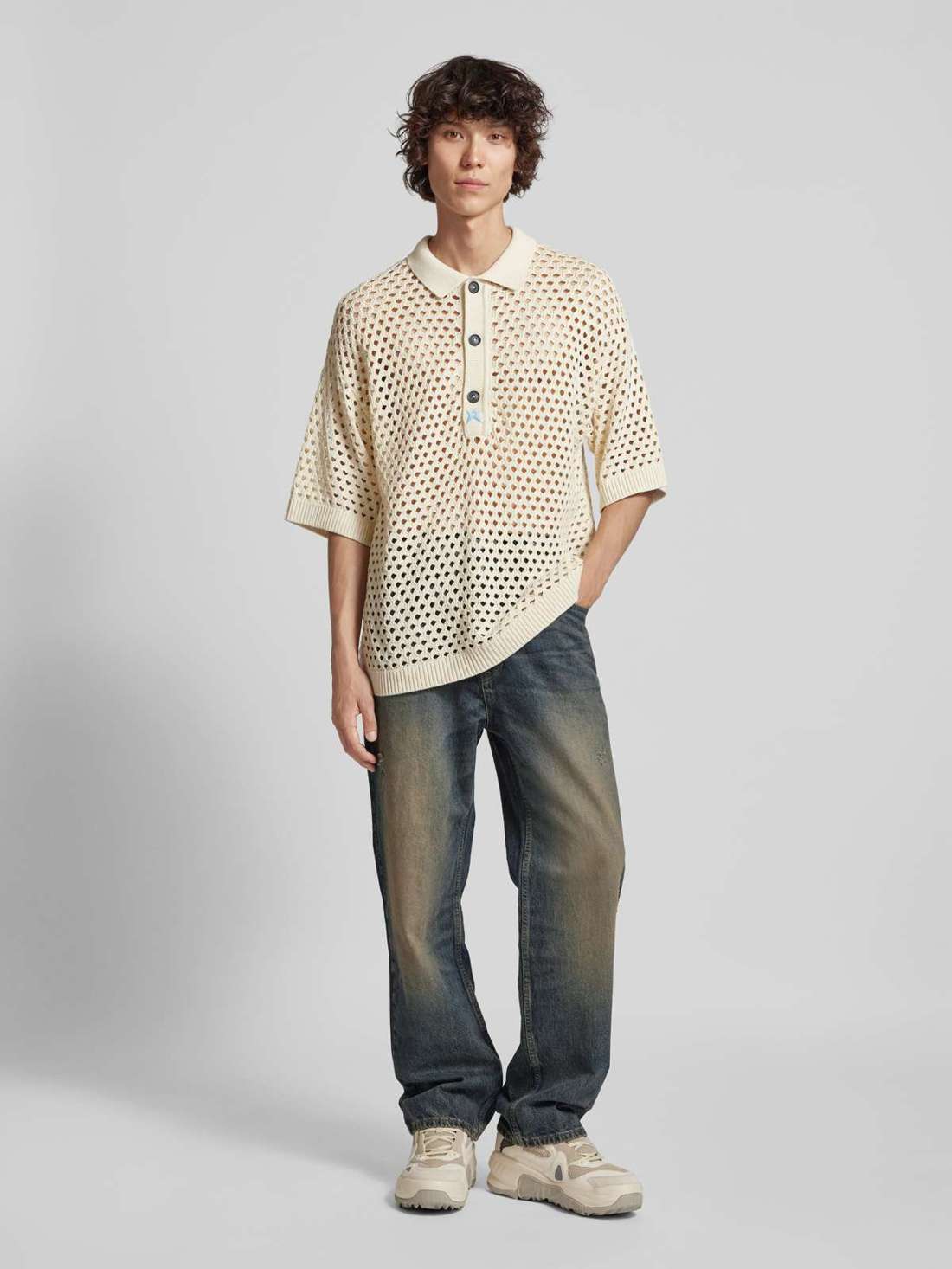 Мешковатые джинсы винтажной расцветки с оттенком и логотипом