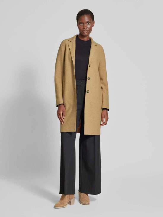 Шерстяное пальто с воротником с лацканами