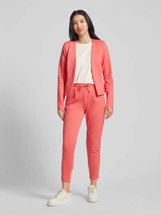 коралловый