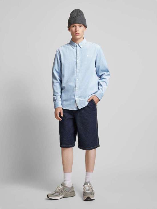 светло-синий