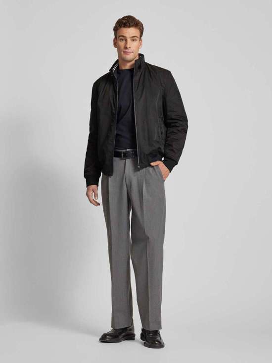 металлик черный