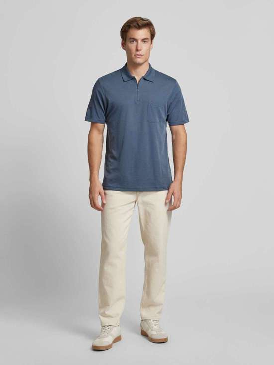 серо-голубой