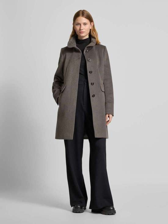 темно-серый