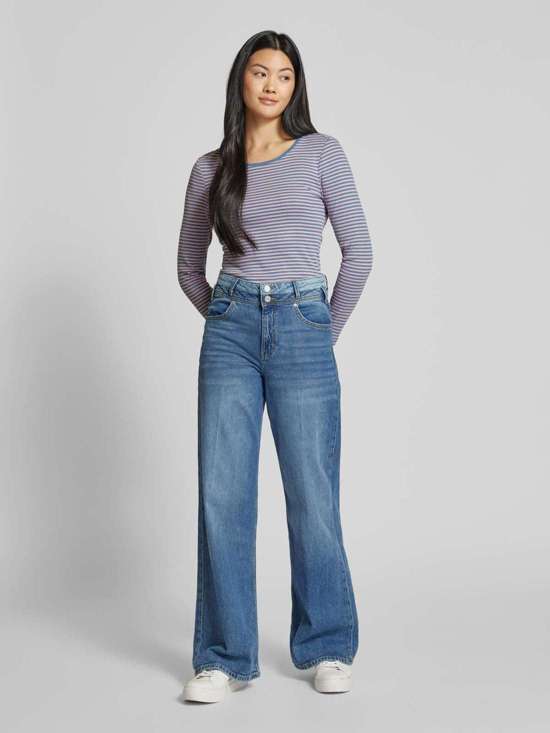 серо-голубой