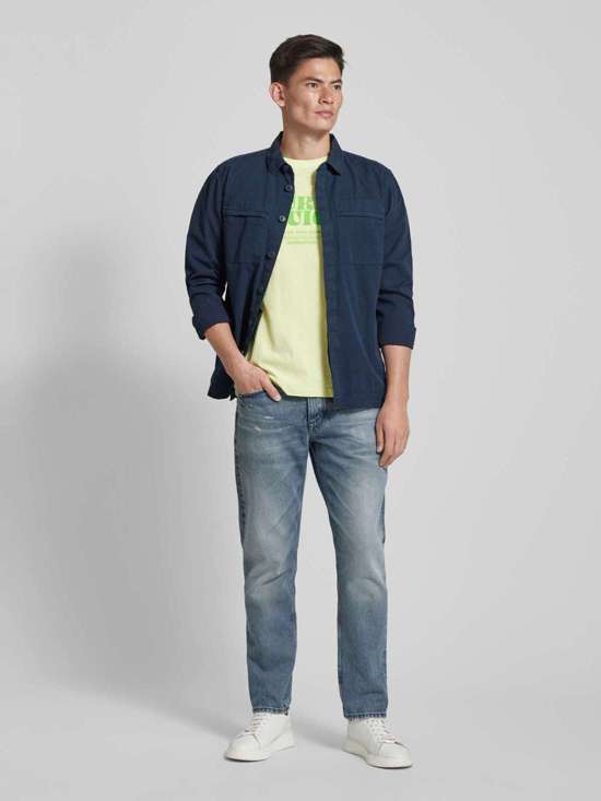 светло-зеленый