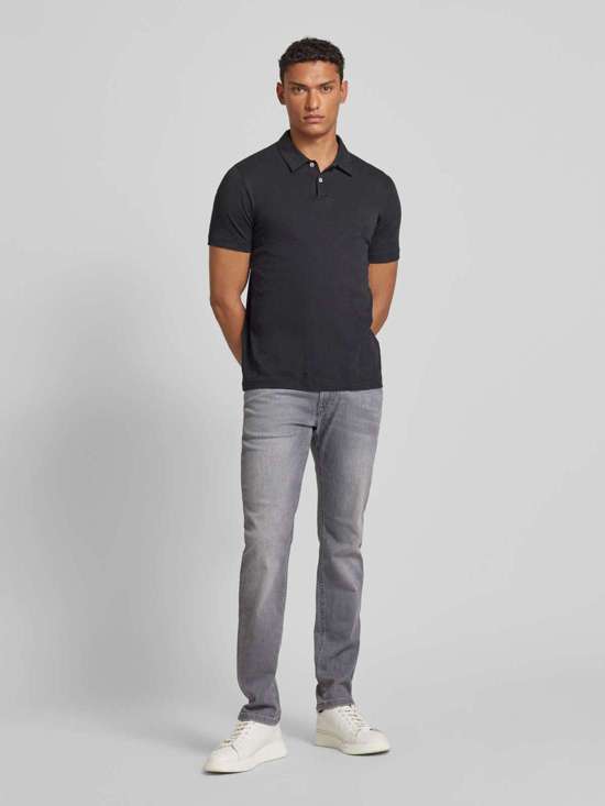 средне-серый