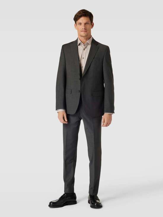 темно-коричневый