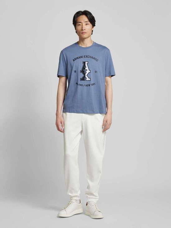 серо-голубой