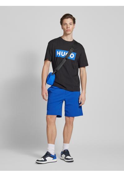 синий