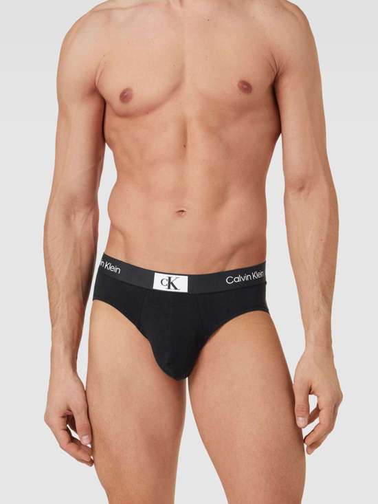 Трусики в упаковке 3 шт