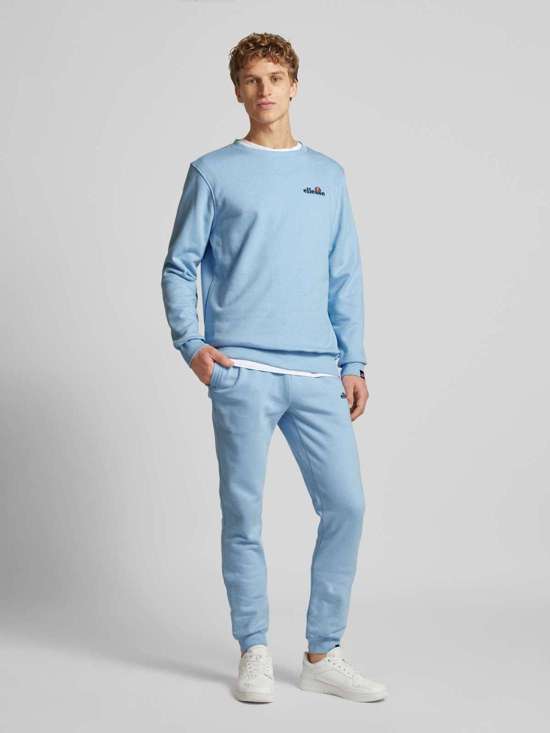 светло-синий