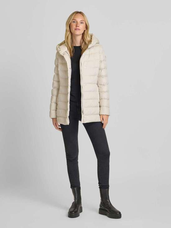 светло-бирюзовый