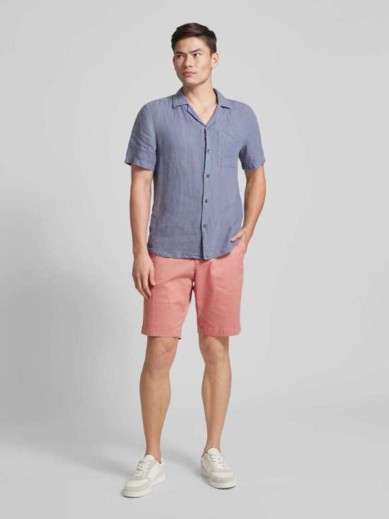 светло-красный