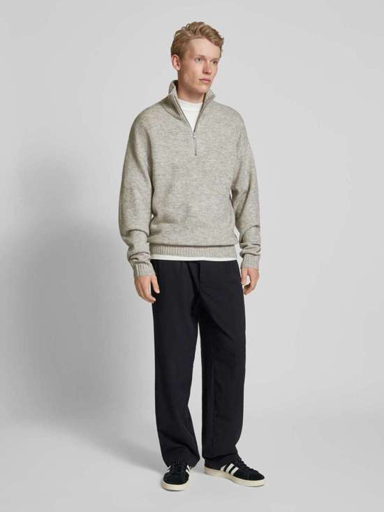 светло-серый меланжевый