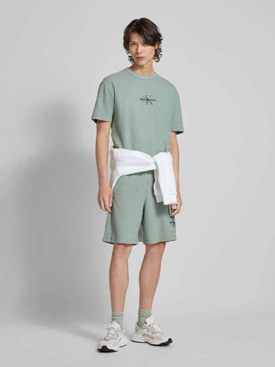 серый стальной