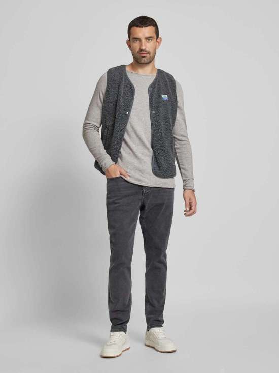 светло-серый