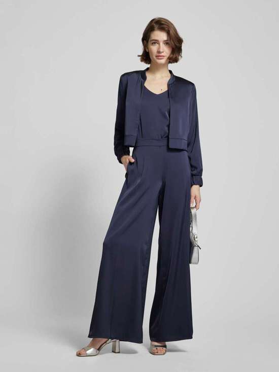 Широкие брюки с эластичным поясом