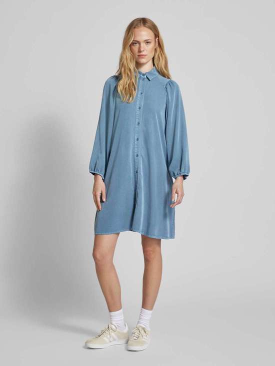 серо-голубой