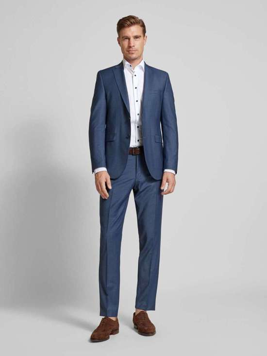 Деловая рубашка комфортного кроя из поплина