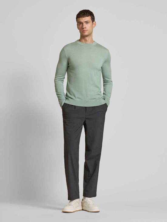 светло-зеленый