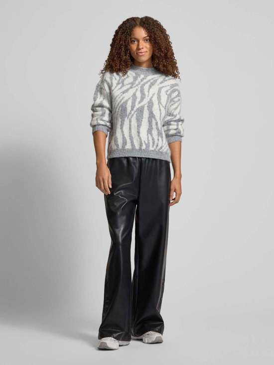 Комфортный вязаный свитер с содержанием шерсти и узором по всей поверхности NOELA