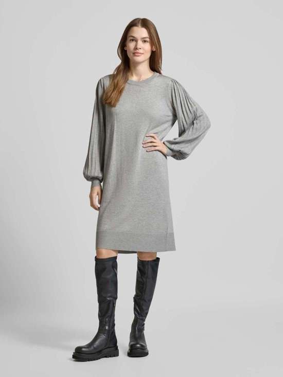 светло-серый