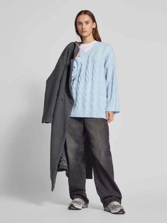 светло-синий