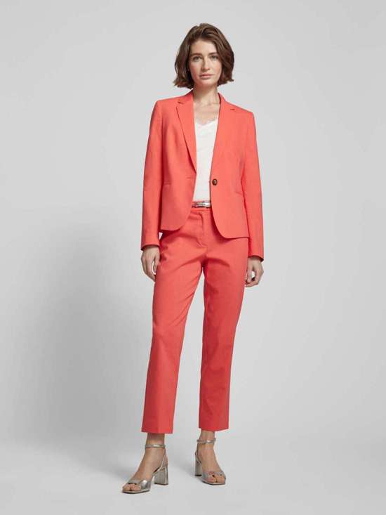 коралловый