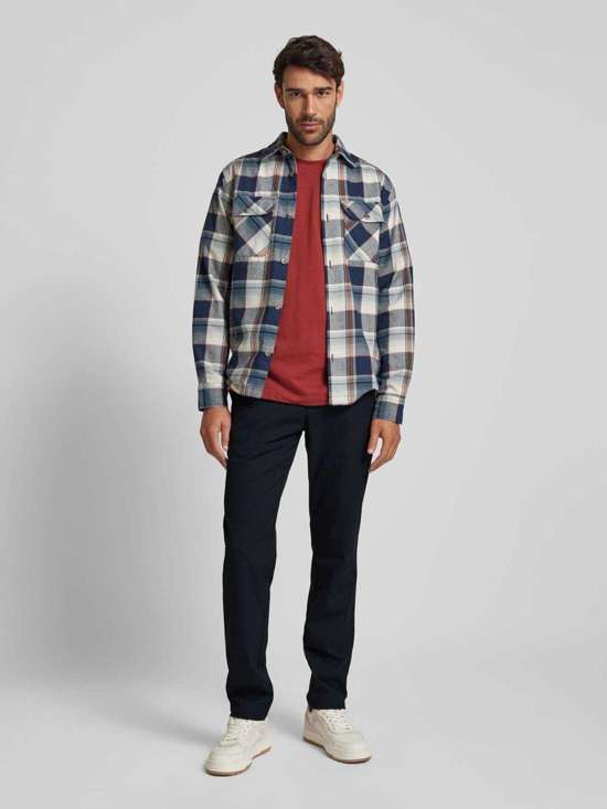 темно-синий