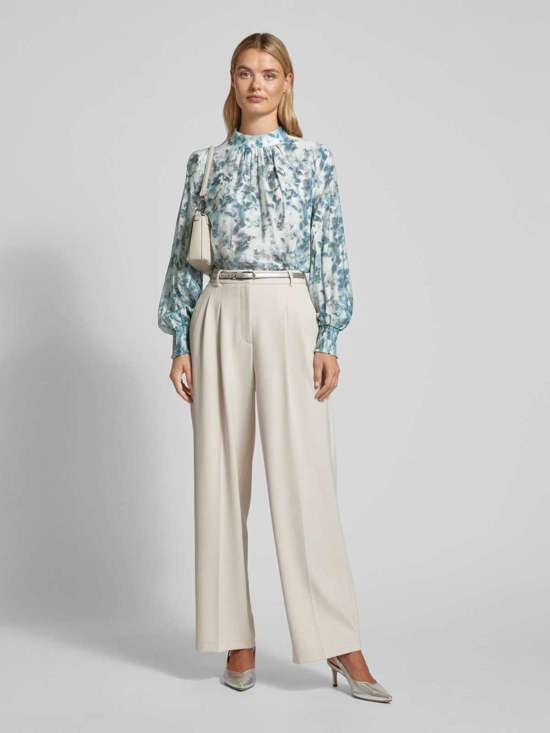 серо-голубой