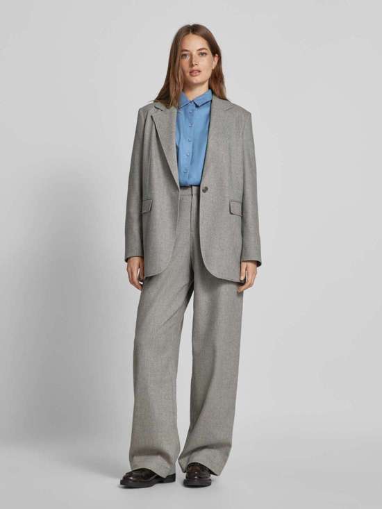 серо-голубой