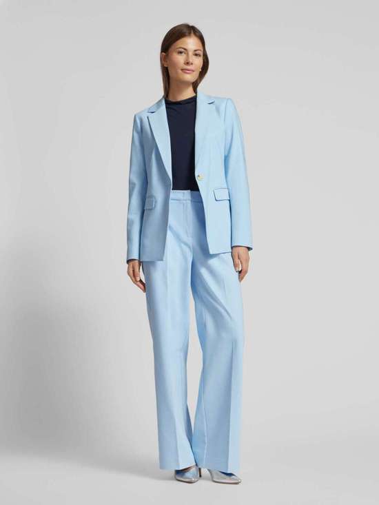 светло-синий