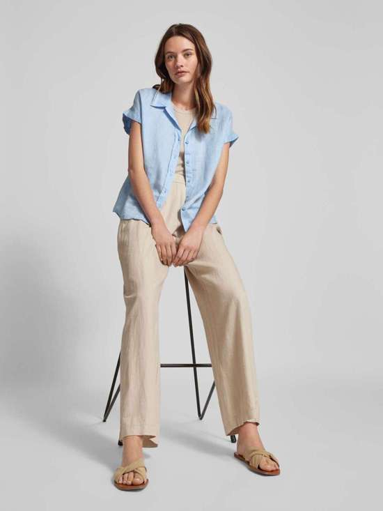 светло-синий