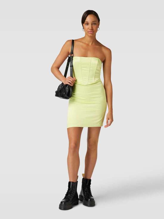 светло-зеленый