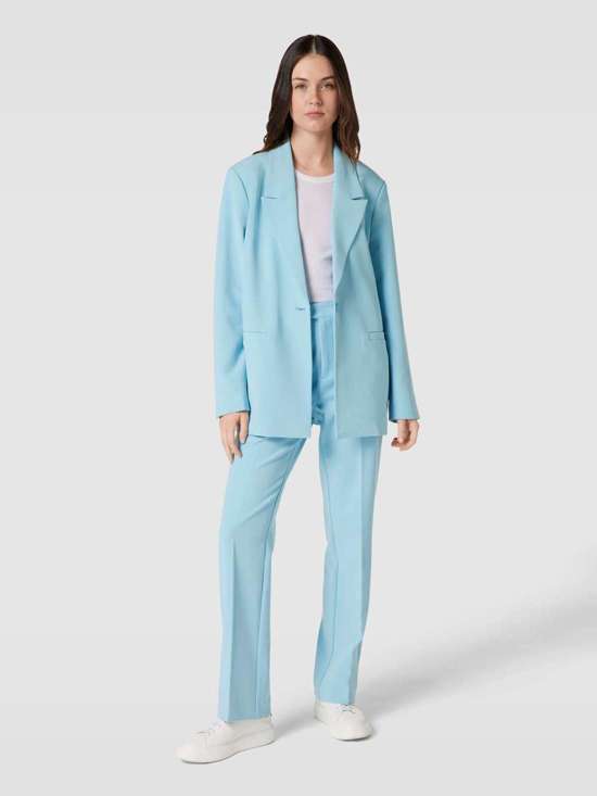 светло-синий