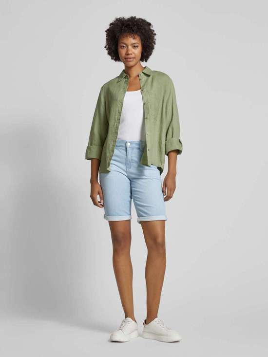 светло-синий