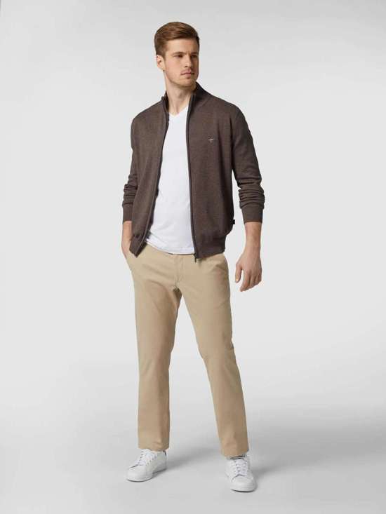 каштановый