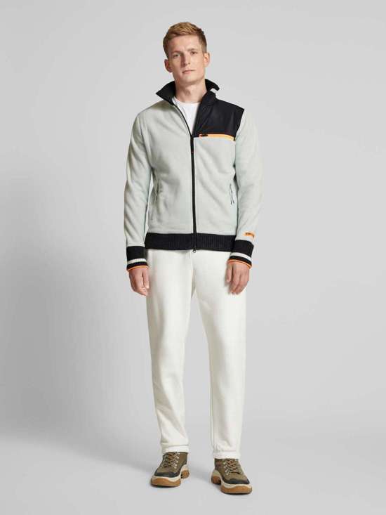 светло-серый