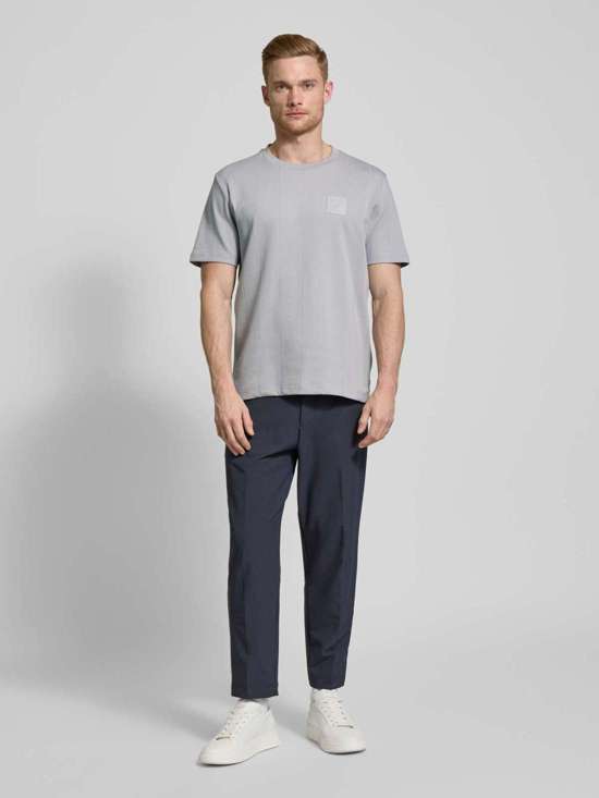 светло-серый