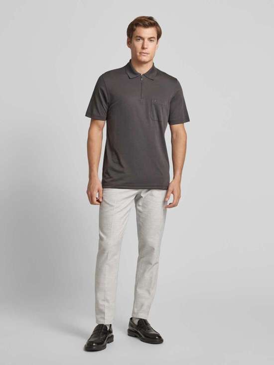 светло-серый