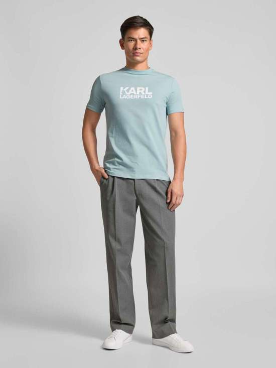 светло-синий